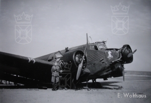 Een Ju52 van de 22e LL Div. op het strand tussen Wassenaar en Katwijk.