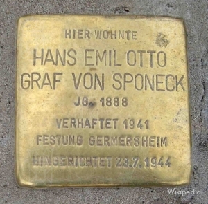 De stolperstein ter nagedachtenis aan Hans von Sponeck.