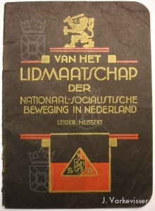 Een NSB lidmaatschapsboekje.